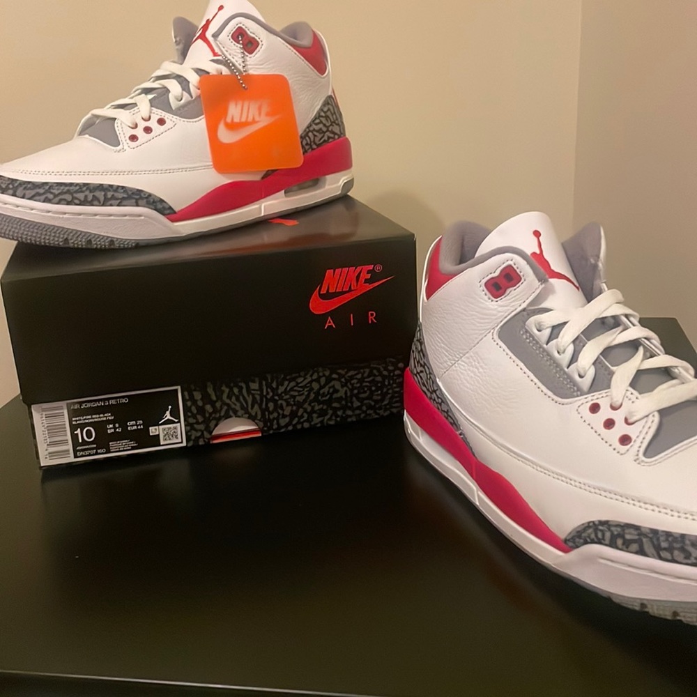 Fire Red Jordan 3 sz 10 Dead Stock